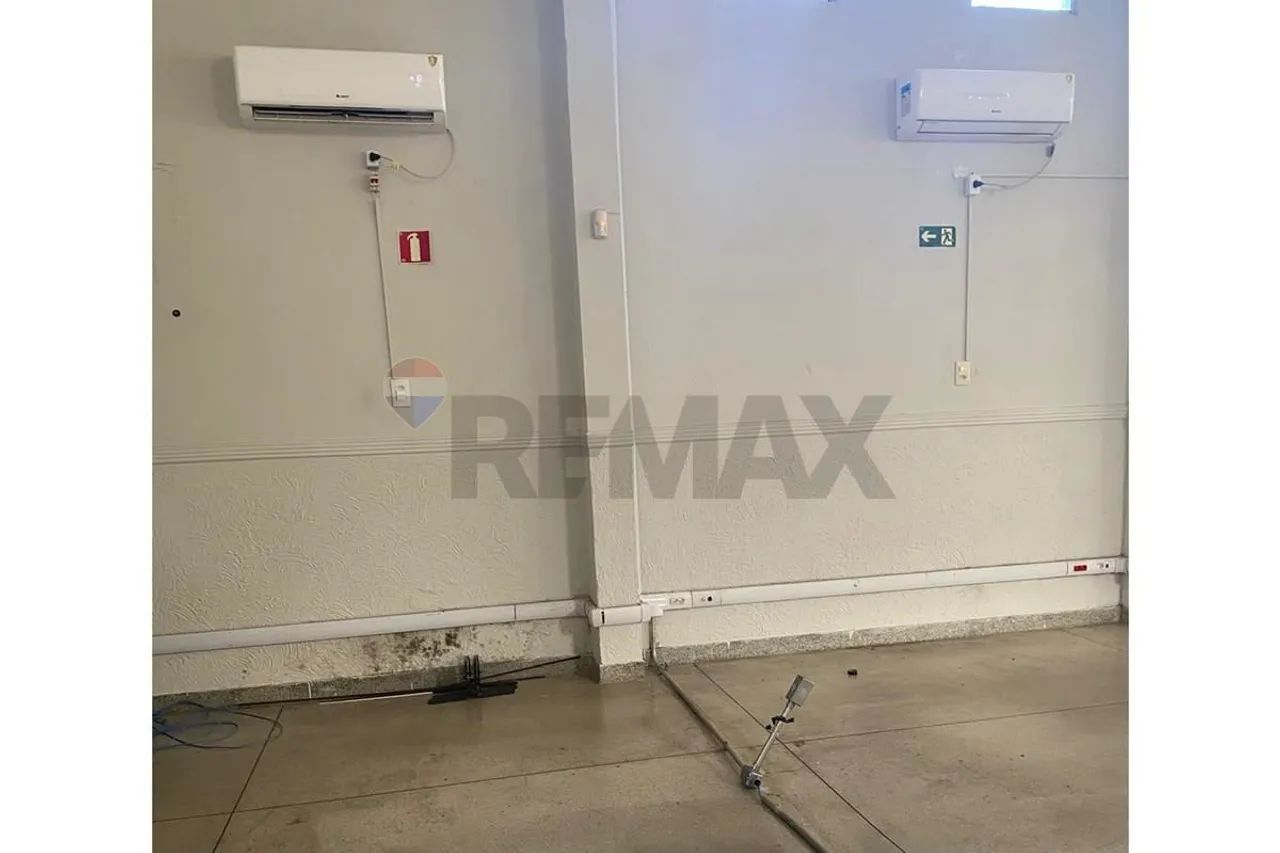 Sala Comercial Ampla, Moderna e com Excelente Visibilidade Comercial no Centro de Várzea P - Foto 5