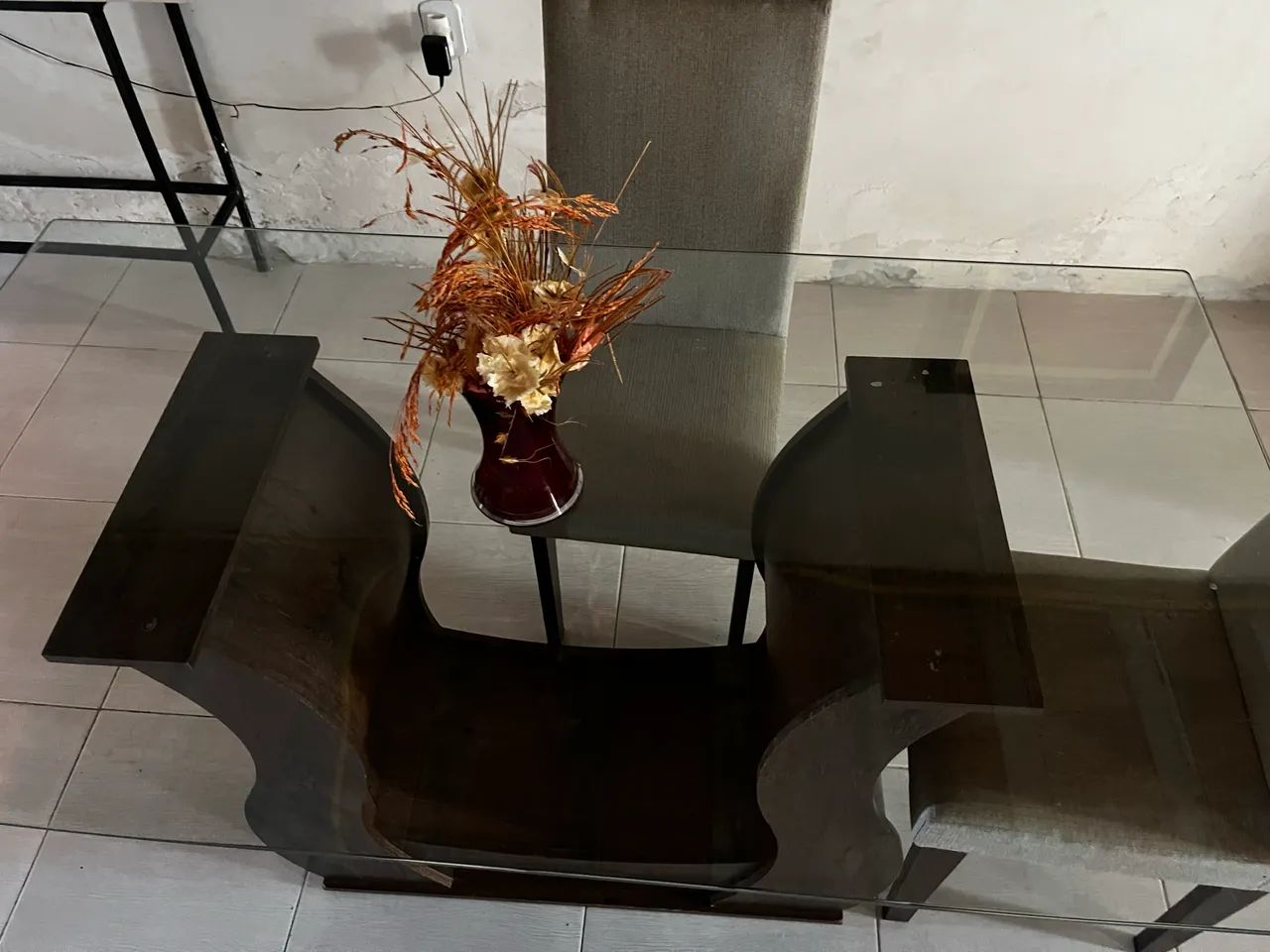 Mesa de vidro - Para 6 lugares - Foto 3