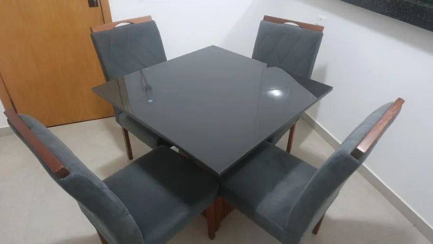Mesa 04 Cadeiras 
