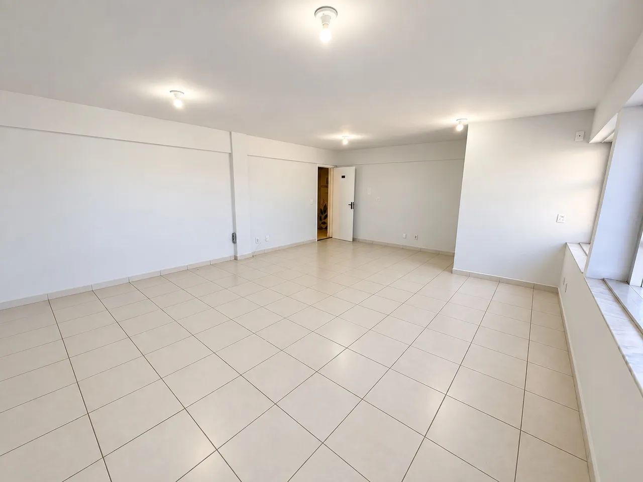 Salas comerciais | Setor Oeste | Ed. Gold Center - Foto 3
