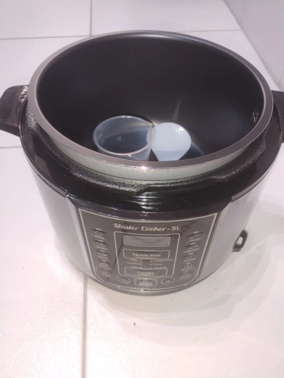 Panela de Pressão Elétrica Digital Mondial 5l - Foto 2