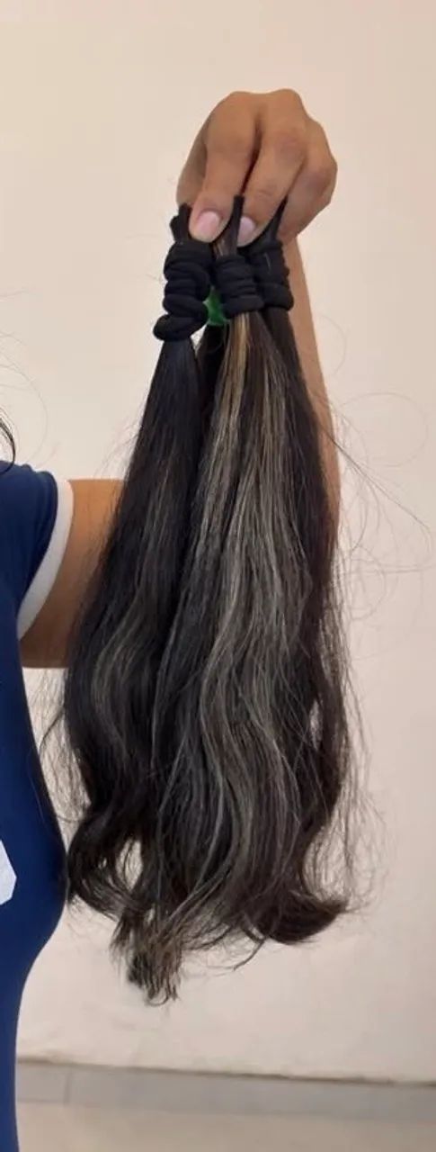 Vende-se cabelo brasileiro
