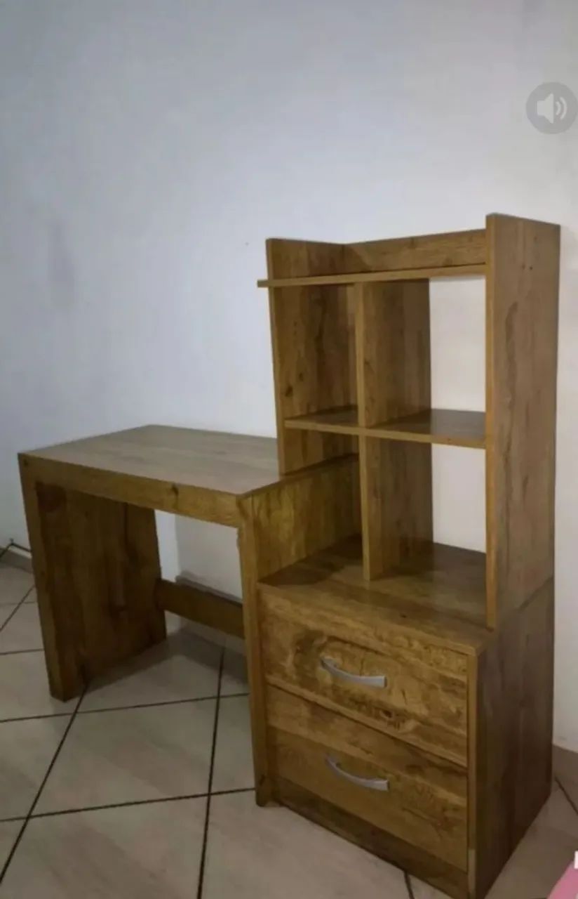 Vendo rack/para PC /monitor/e TV até 43".com duas gavetas  conservado - Foto 5