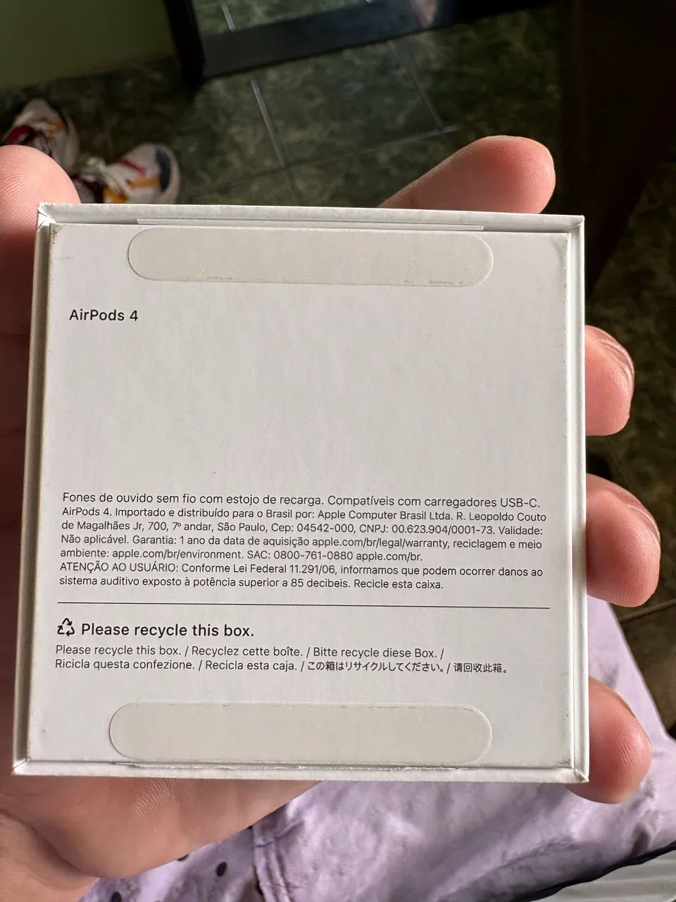AirPods 4