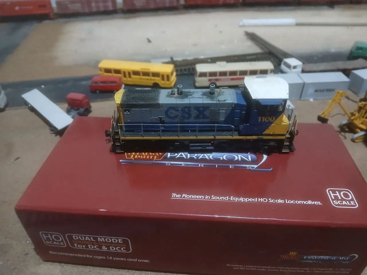 Locomotiva sw1500 brodway.