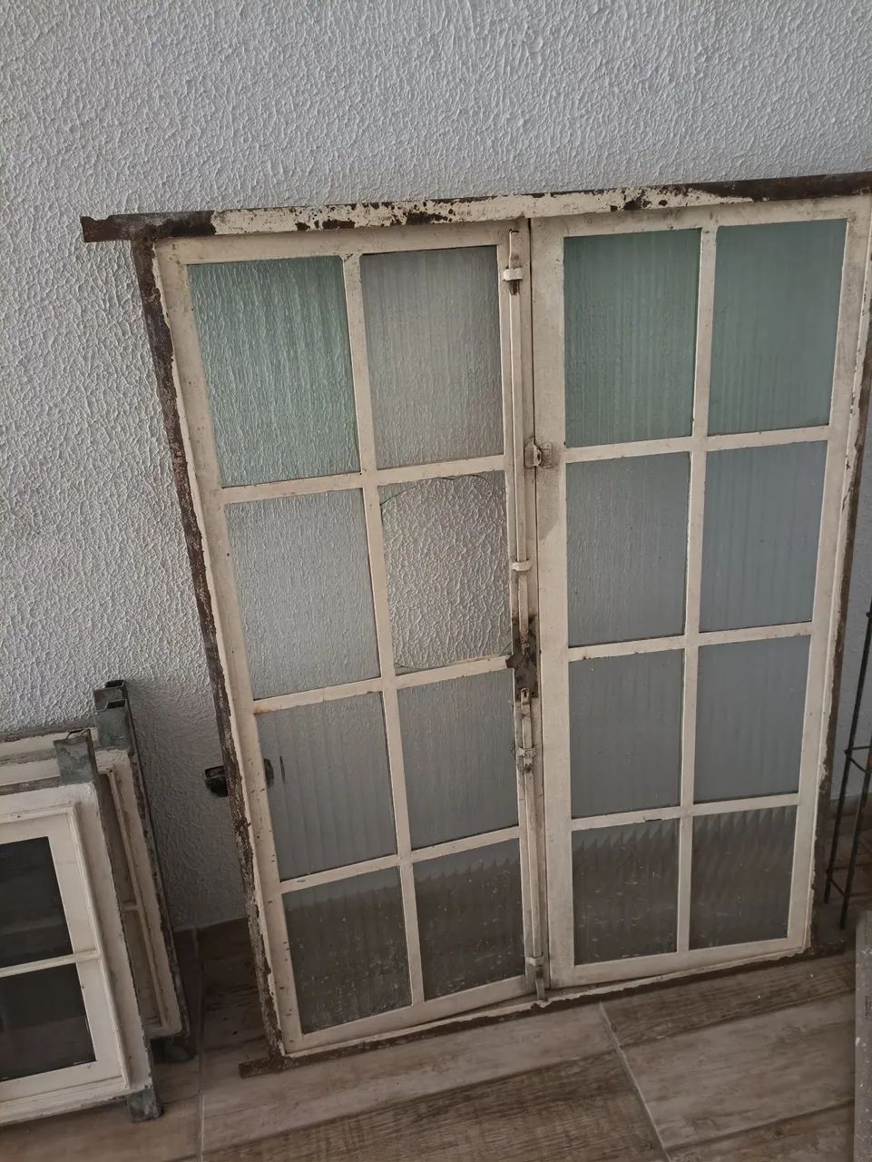 Vitrox com grade, vários modelos e tamanhos, usado  - Foto 3