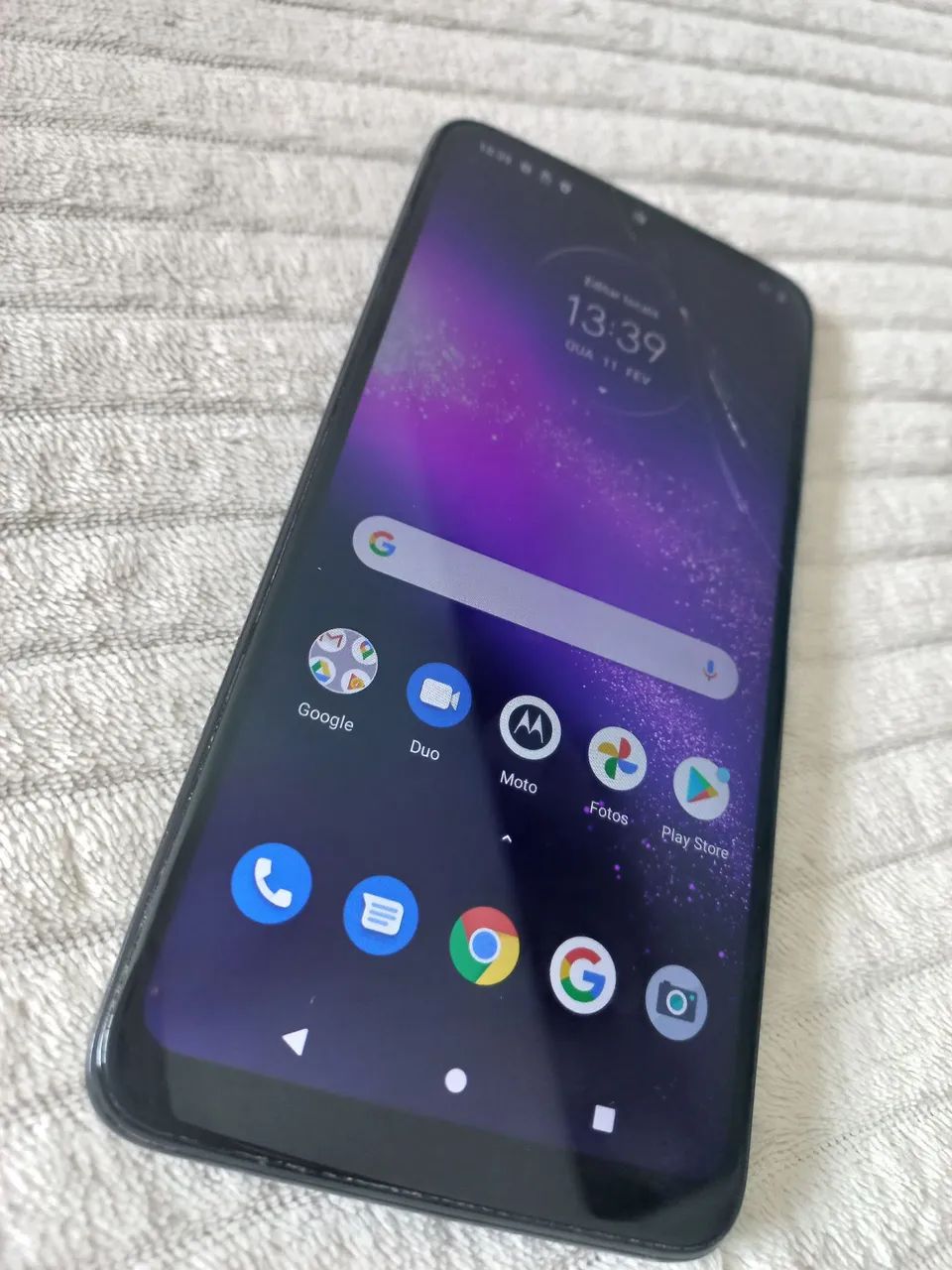 Vendo celular  MOTOROLA ONE MACRO 