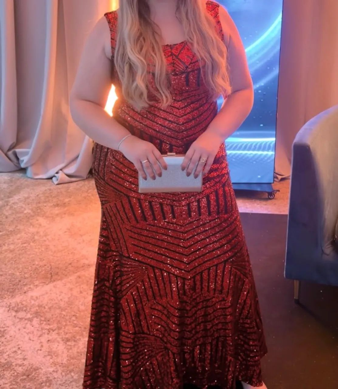 Vestido de paetê vermelho 