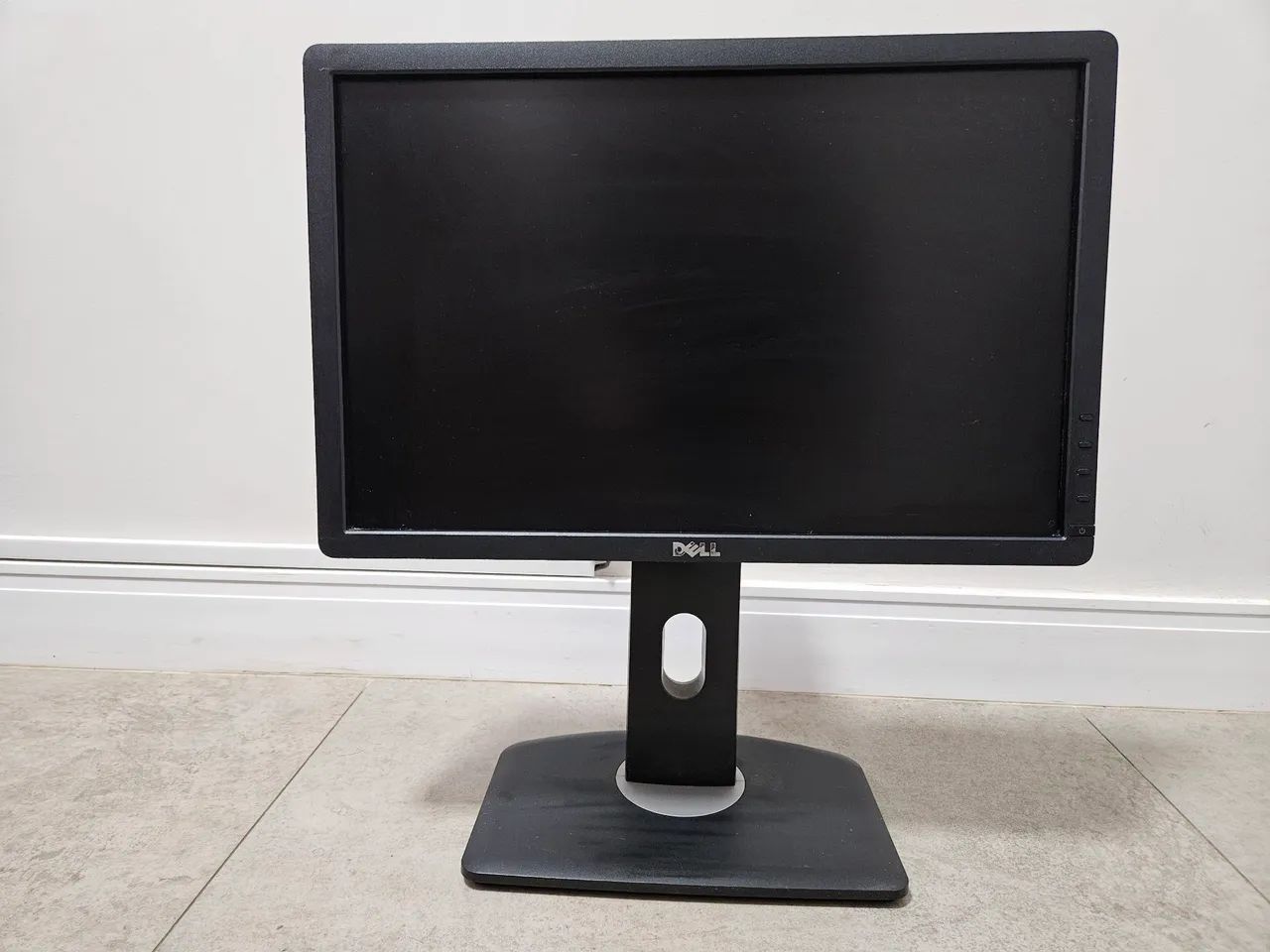 Monitor Dell Semi-novo - P1913t