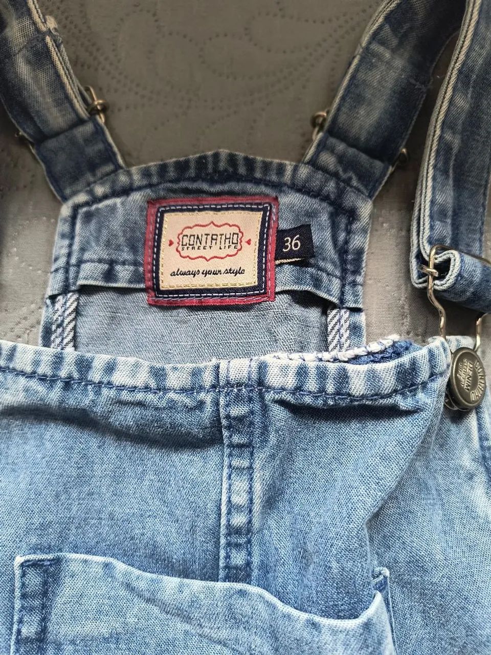 Jardineira jeans saia - Foto 2