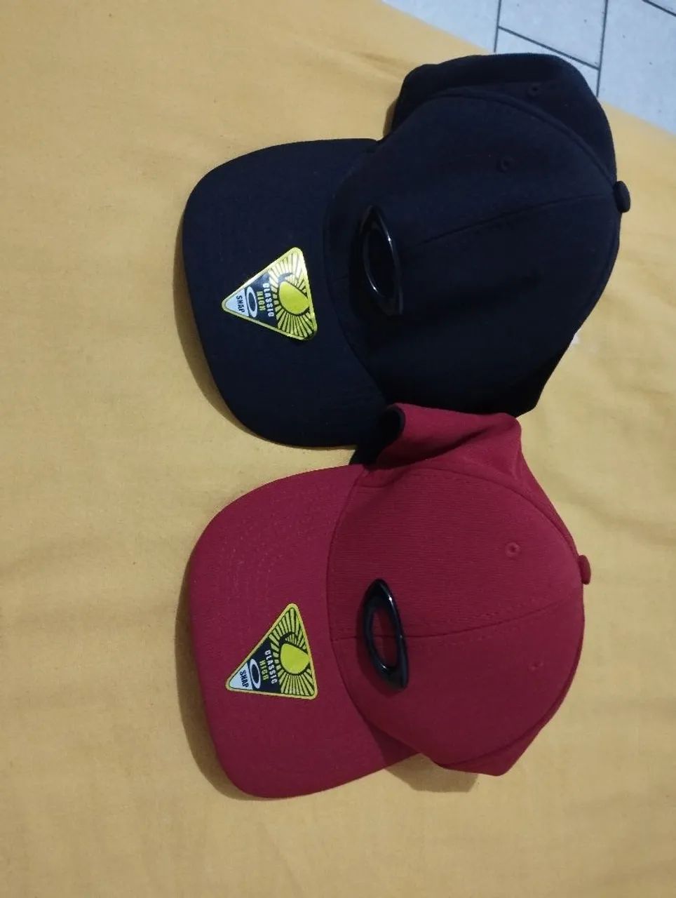 2 bonés oackey - Foto 2