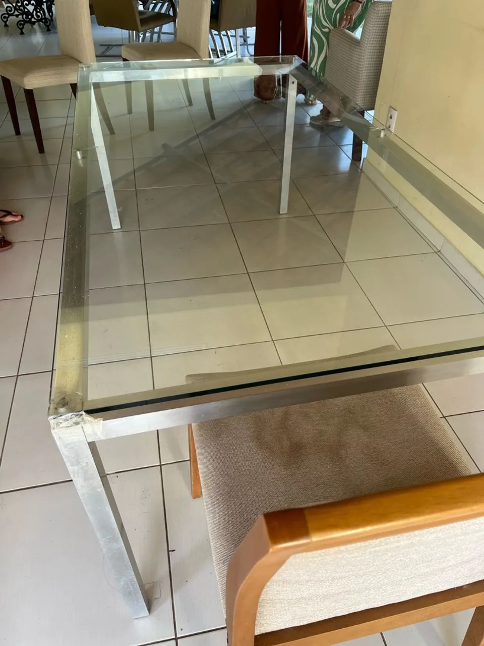 Vende-se mesa com 6 cadeiras - Foto 3
