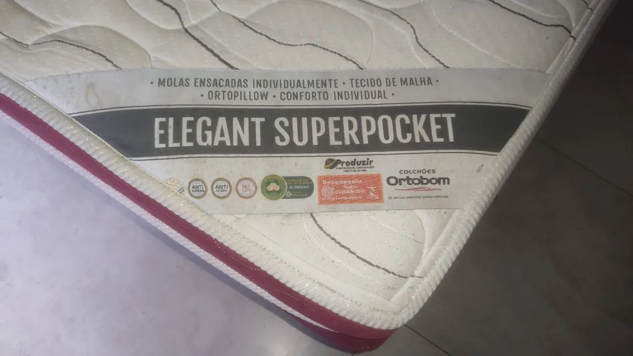 Cama box de casal com colchão com molas ensacadas 