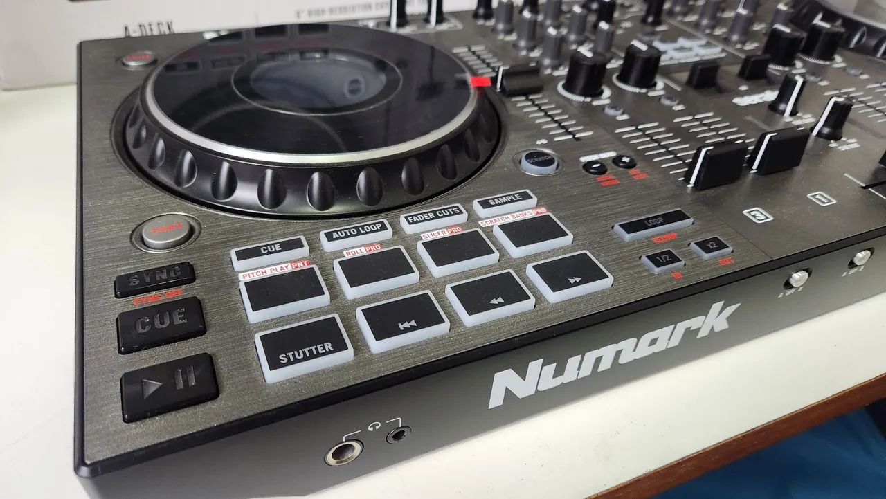 CONTROLADORA DJ NUMARK NS4 FX - Foto 3