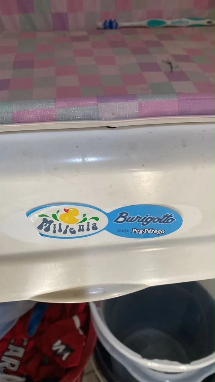 Banheira de bebê buriguto 