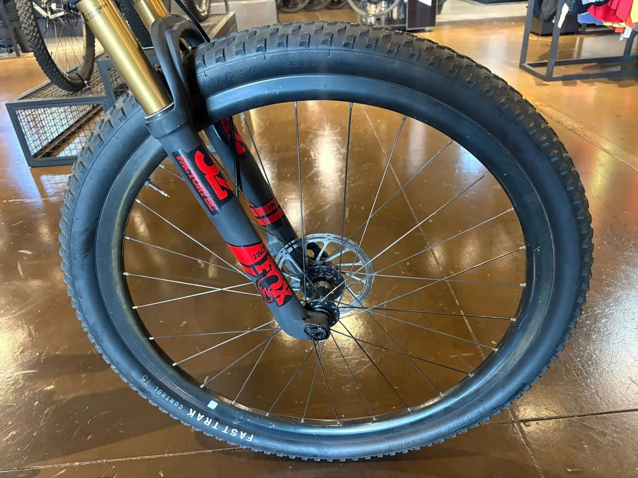 TREK  Top Fuel FULL Toda em Carbono. - Foto 2