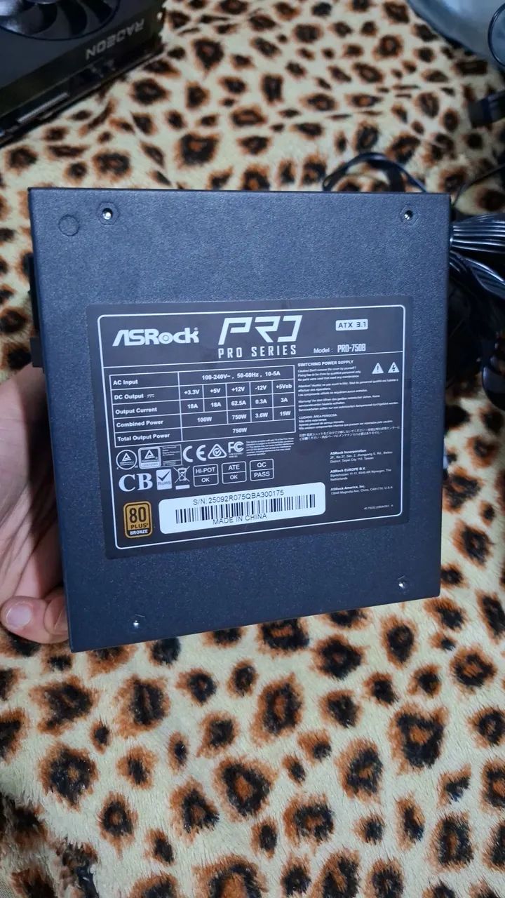 Fonte Asrock 750w ProSeries  - Foto 3