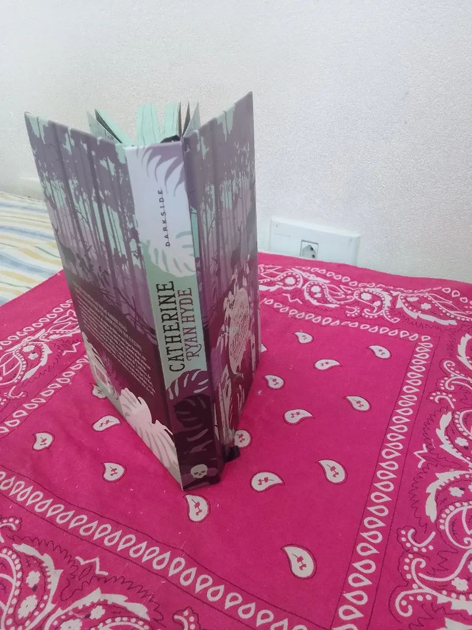 Livro Darkside Me Leve com Você - Foto 4