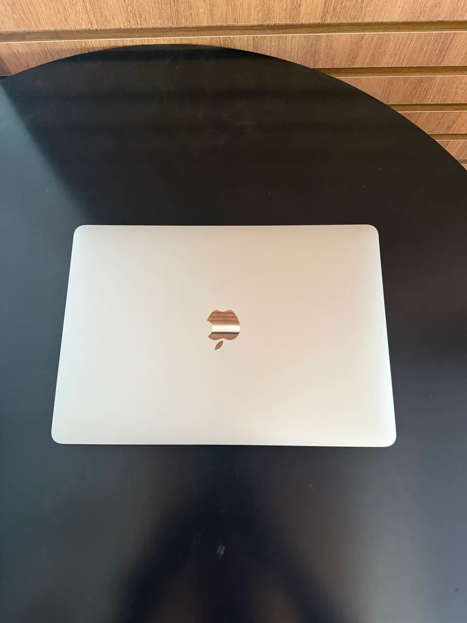 MACBOOK AIR M1 256/8 gigas  - Foto 2