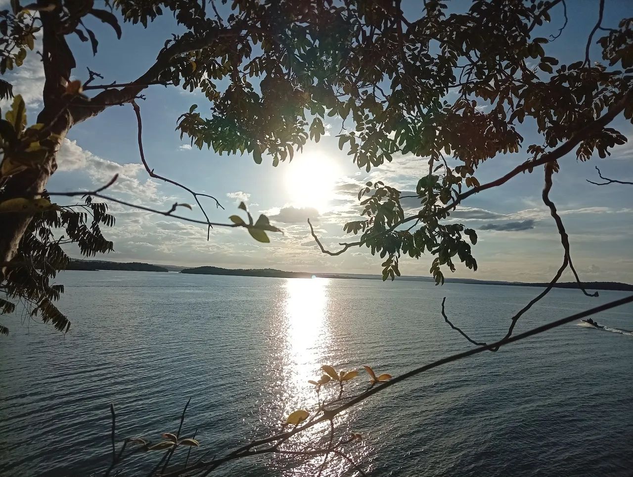 Aluguel de rancho  lago Corumba IV 