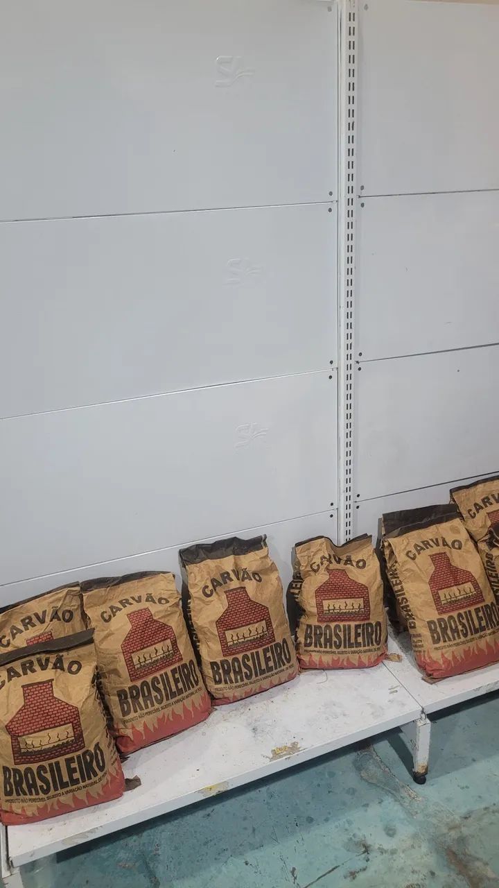 Vendo módulo com prateleiras completo para mercado - Foto 2