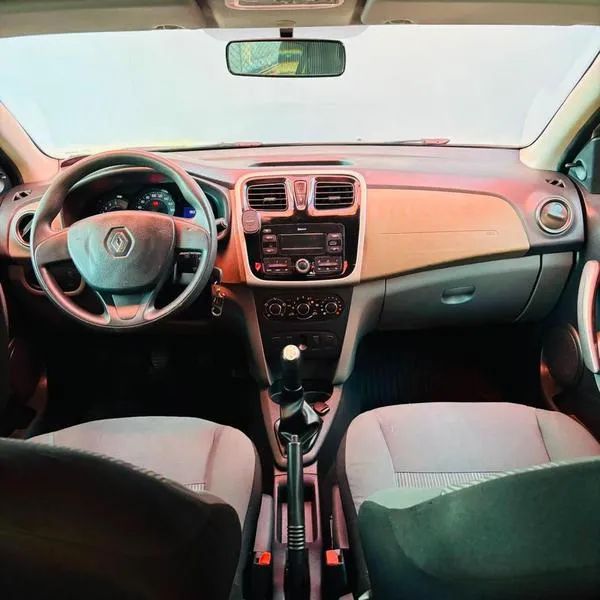 Renault Logan Expression Flex 1.6 16V 4P 2016 - Foto 5