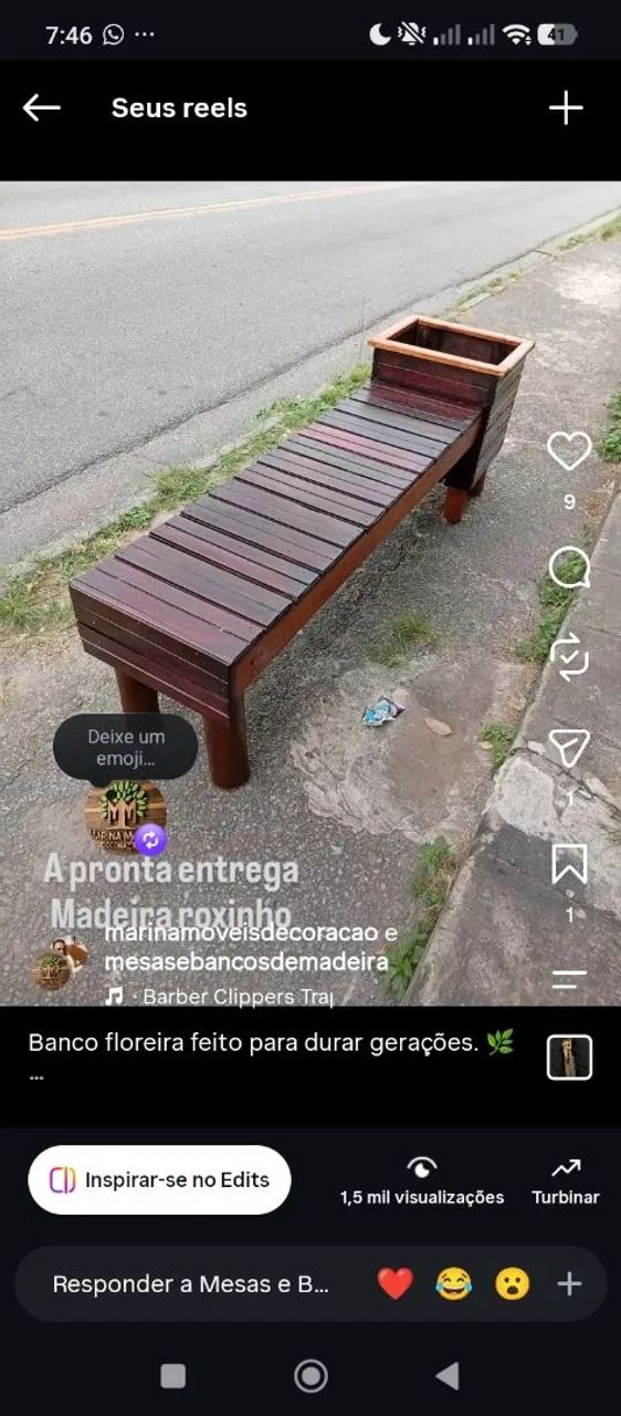 Banco madeira demolição com vaso de flor