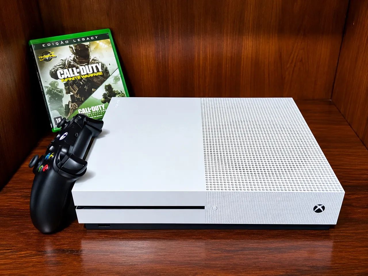XBOX ONE S 1TB