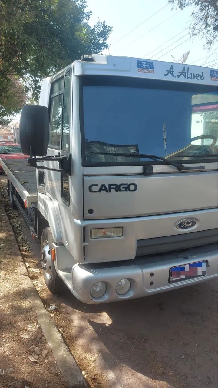 Vendo Ford Cargo 816 2013  - Foto 2