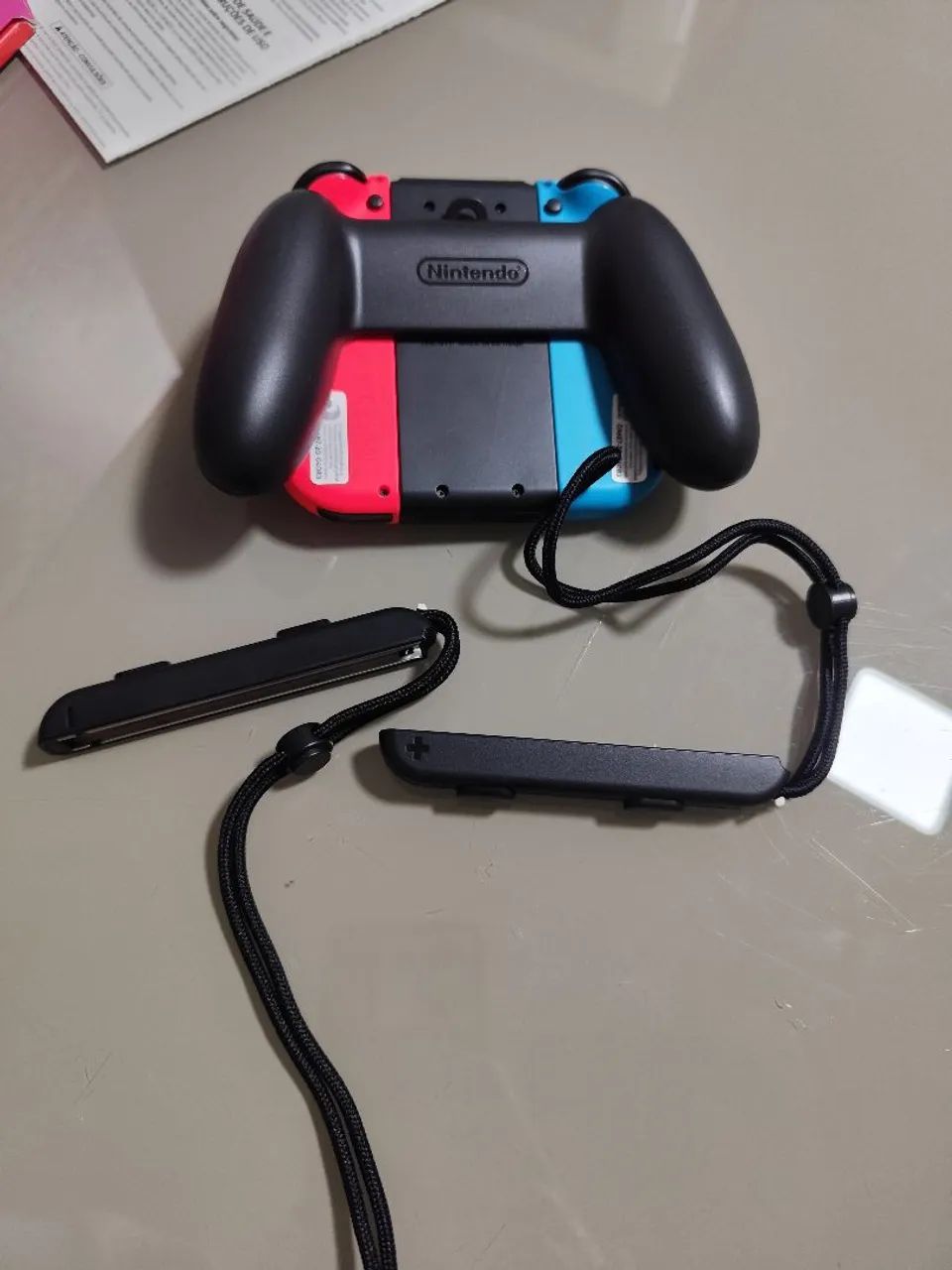 Nintendo Switch Neon Usado - Foto 4