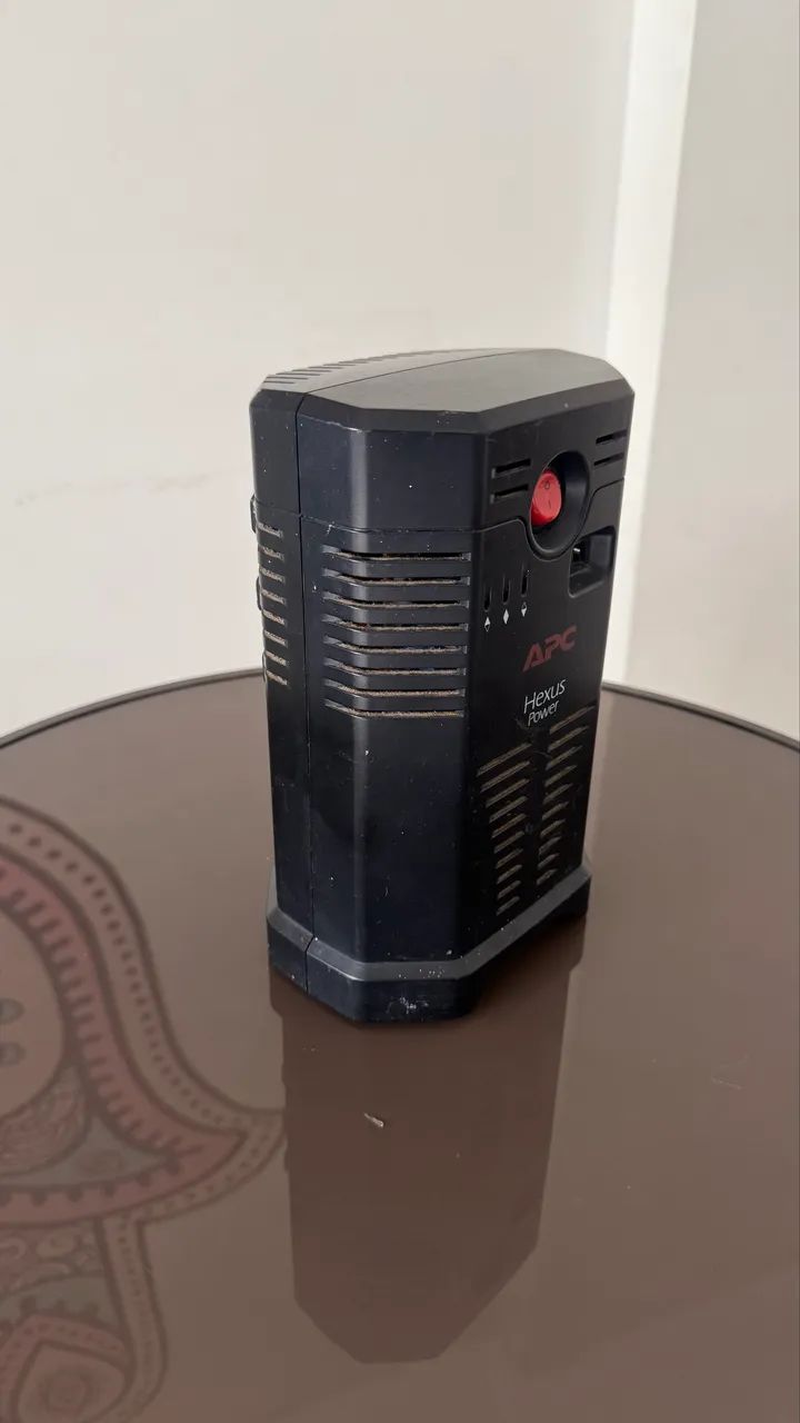 Estabilizador APC Hexus Power 500VA 