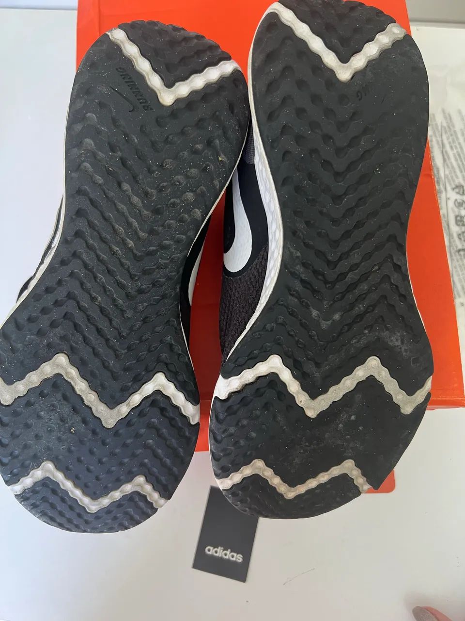 Tênis Nike ORIGINAL - N° 36 - Foto 2