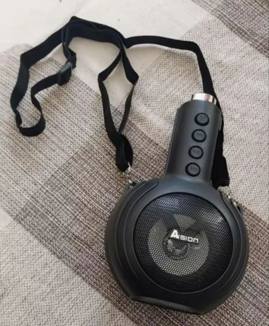Caixinha de som formato de garrafa bluetooth  - Foto 2