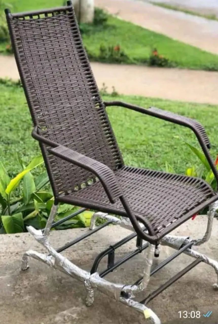Troca de macarrão e venda de cadeiras  - Foto 3