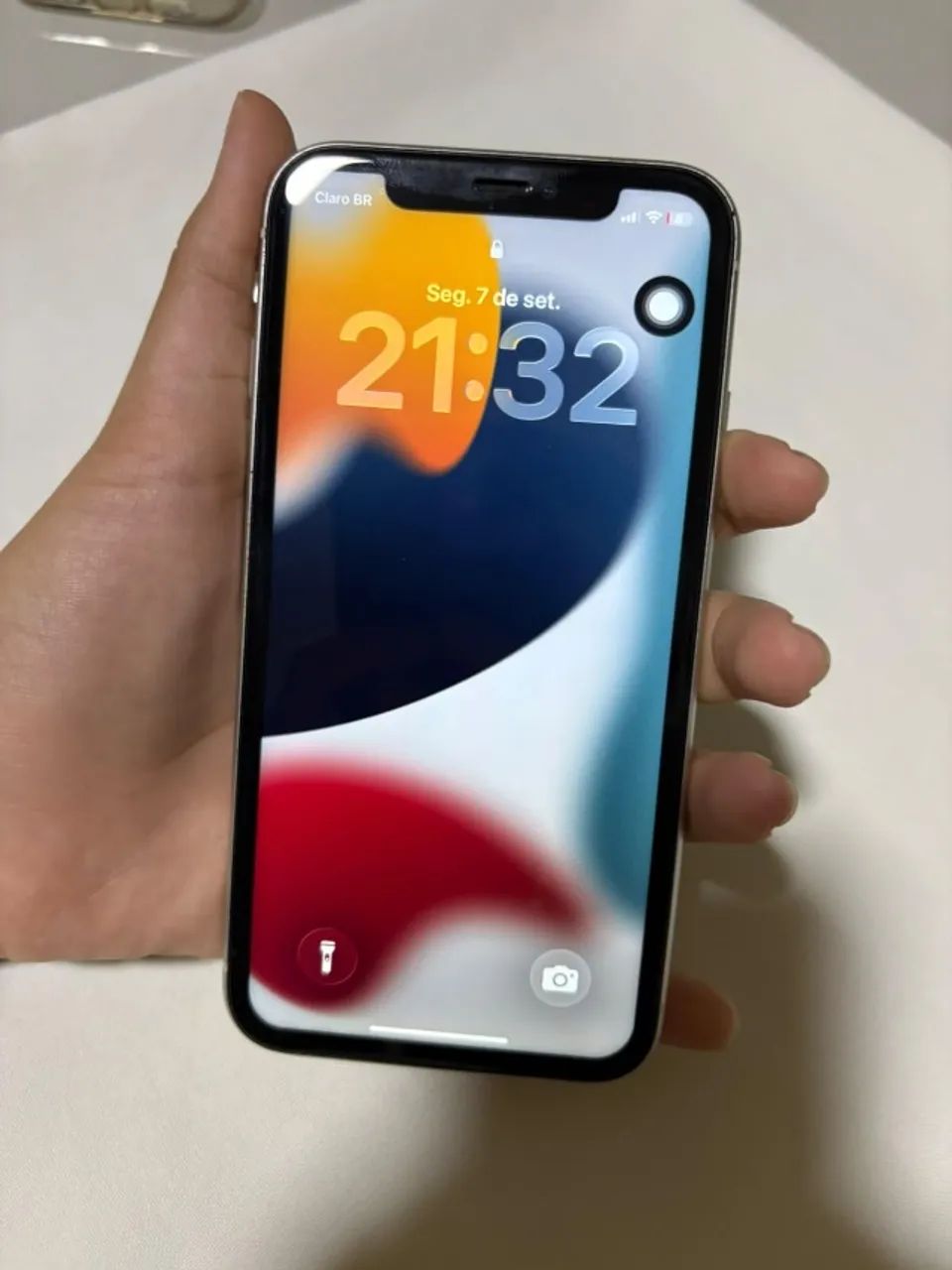 IPHONE 11 = 128GB