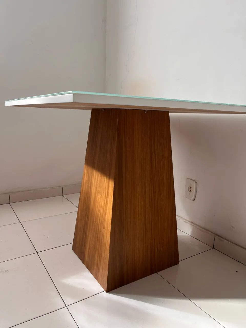 Mesa de Jantar 4 Lugares com Tampo de Vidro - Foto 4