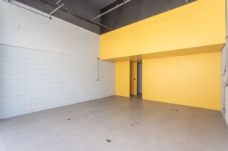Ponto Comercial/Loja para Alugar no Bairro Praia de Belas com 52 m² disponíveis. - Foto 12