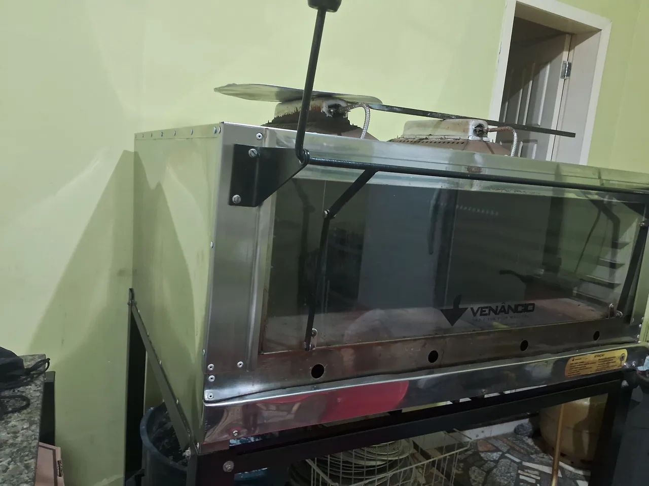 Vendo forno Venâncio com infravermelho 