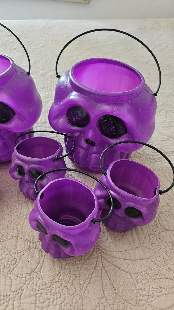 Baldes guloseimas Caveiras Halloween - Retirada na Tijuca ou Envio pela OLX - Foto 4