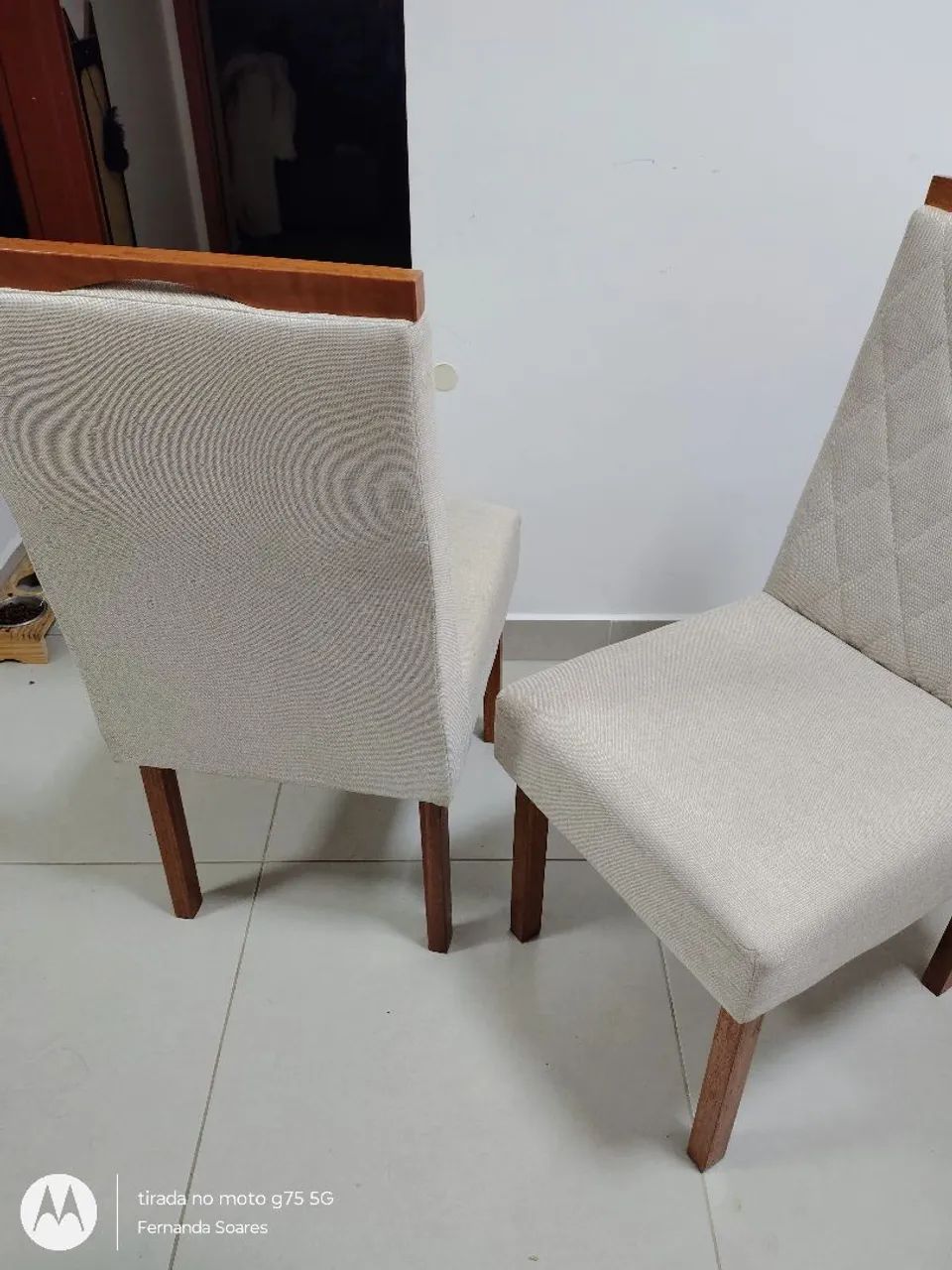 Conjunto de 4 cadeiras em linho e madeira - Foto 3