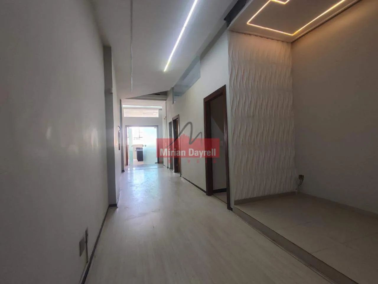 (74724) para aluguel - Sala com , no Centro - Foto 4