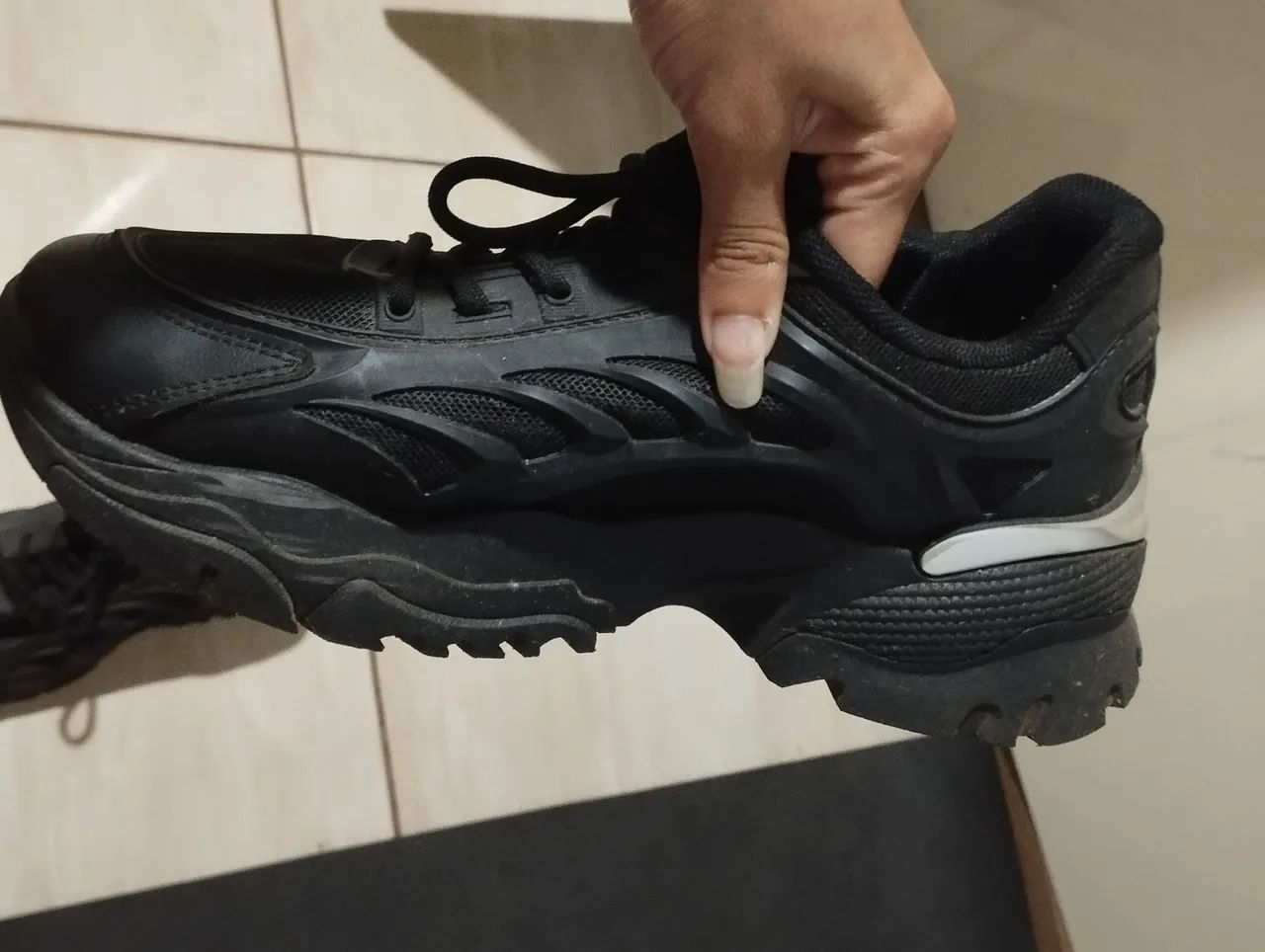 Tênis preto seminovo - Foto 3