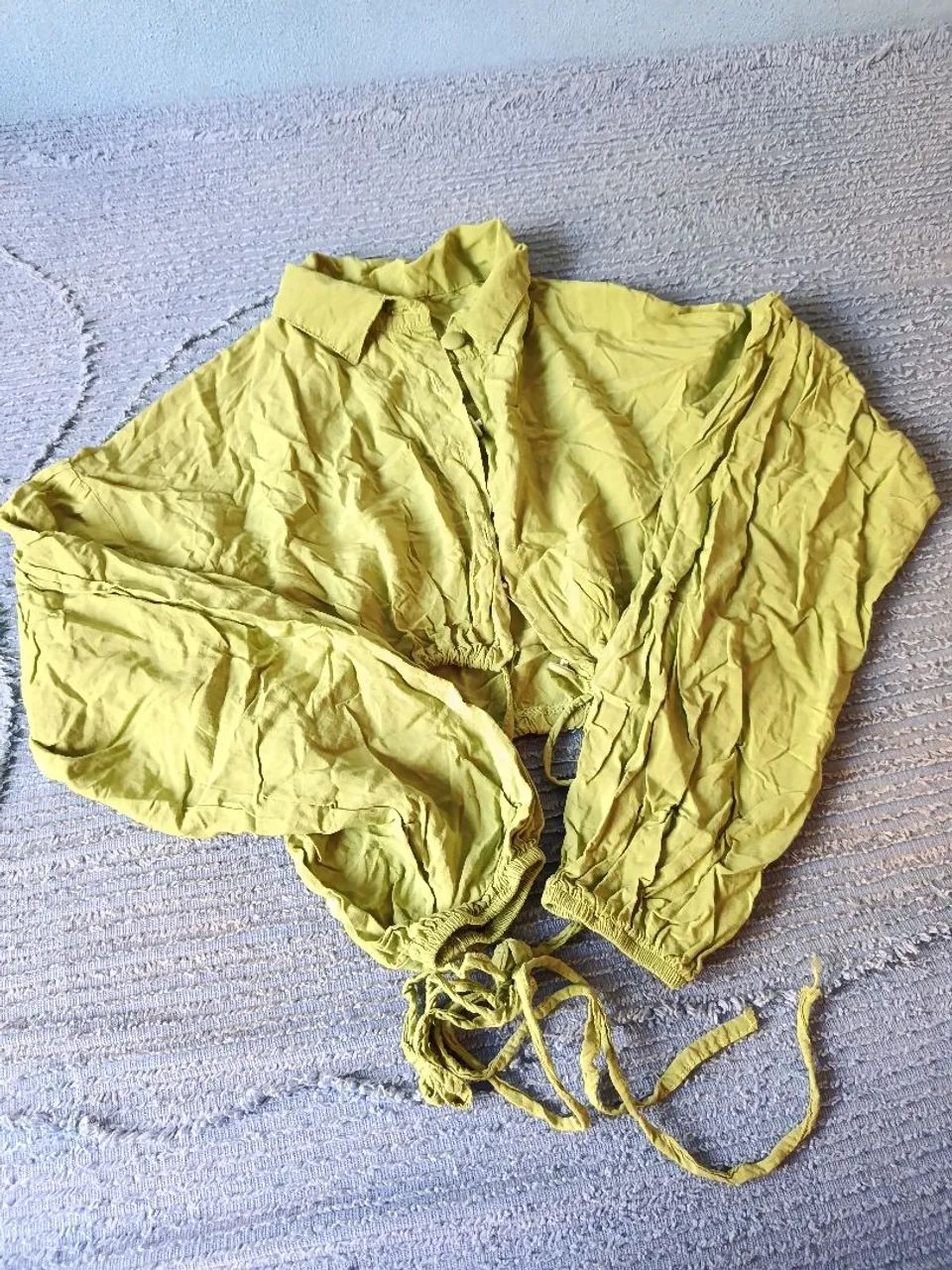 Roupas de bazar 