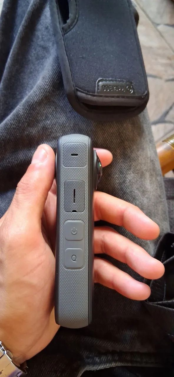 Câmera Insta360 com bastão de carbono  - Foto 4