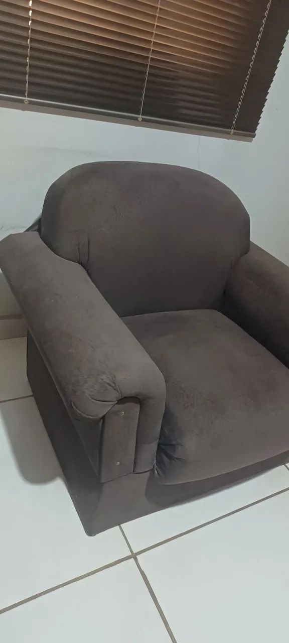 Sofá 3 lugares + Poltrona 1 lugar - Foto 3