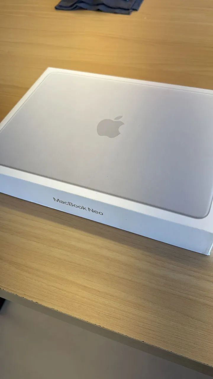 MacBook Neo 256GB Prata - Impecável na Caixa Completa - Foto 3
