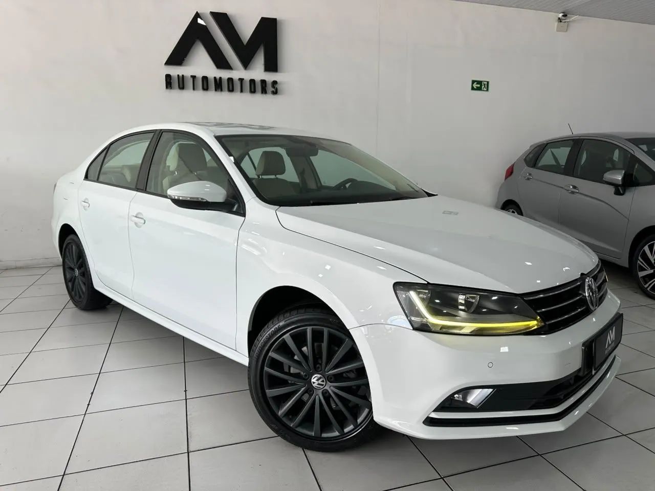 Volkswagen Jetta JETTA Comfortline 1.4 TSI 16V 4p Aut. 2017