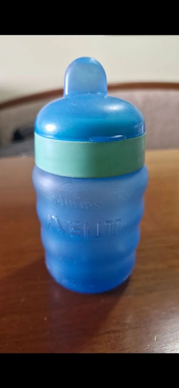 1 copo avent, sem o bico