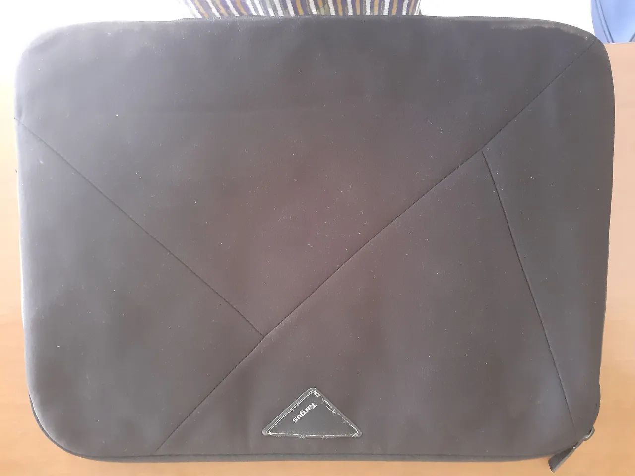 Capa acolchoada para notebook Targus - Foto 3