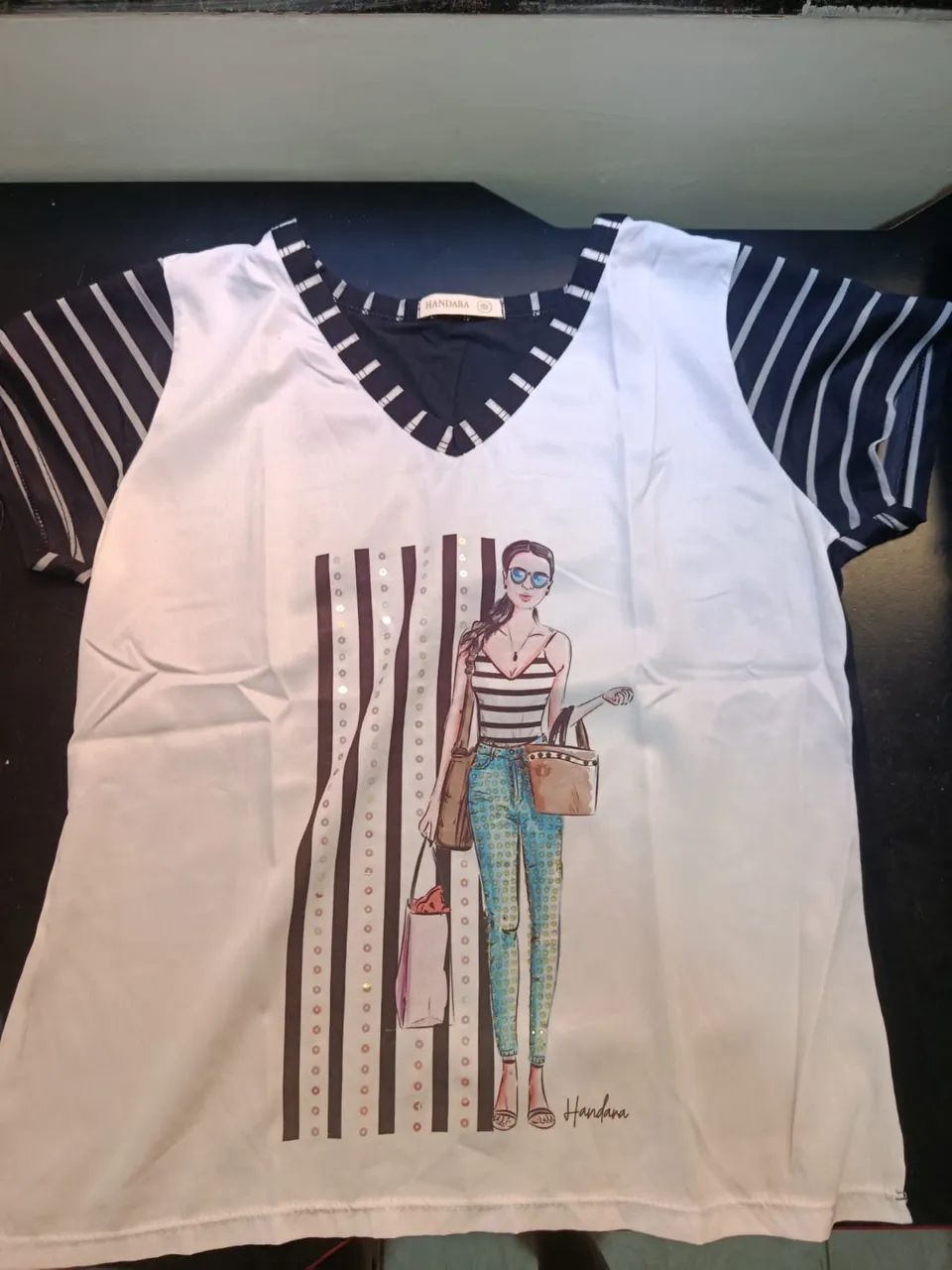 Camisas de botão e blusinha femininas - Foto 2